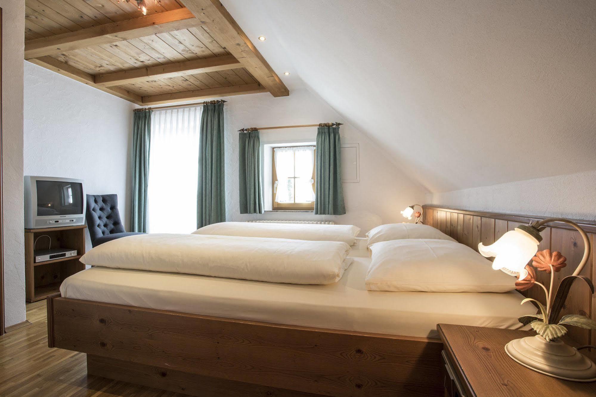 Meiser Rosenstuben Hotel 피흐테나우 외부 사진